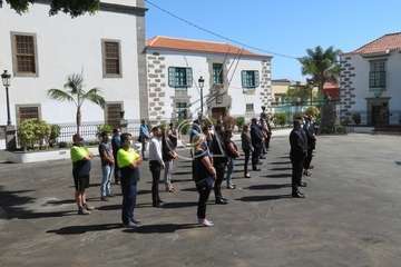 Telde guarda un emotivo minuto de silencio por las víctimas del Covid-19 (Foto TA)